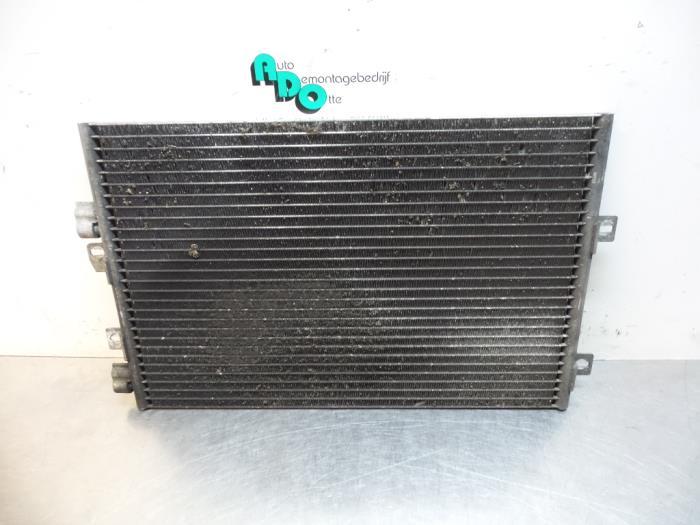 Condensateur clim d'un Renault Kangoo (Kangoo 01-), Renault, -, 3 mois de garantie, Utilisé