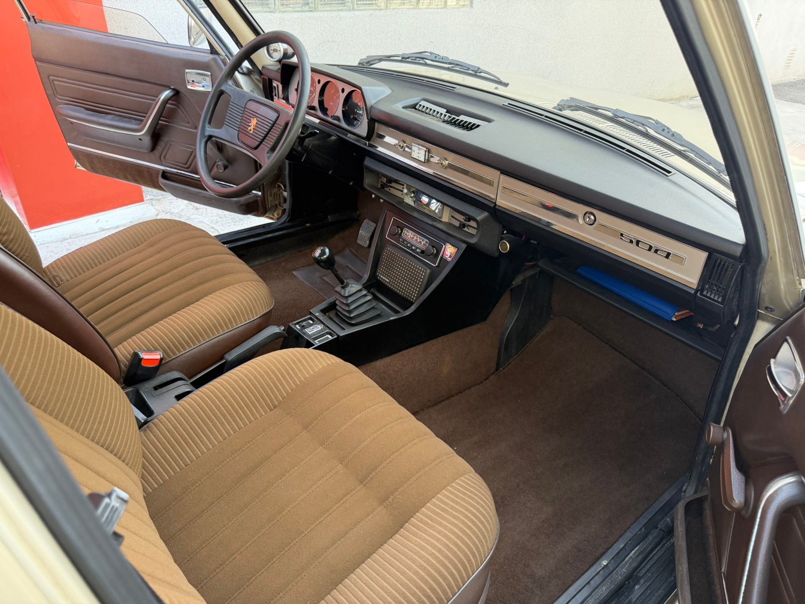 Peugeot 504 essence 1979 129.000km, foto 7