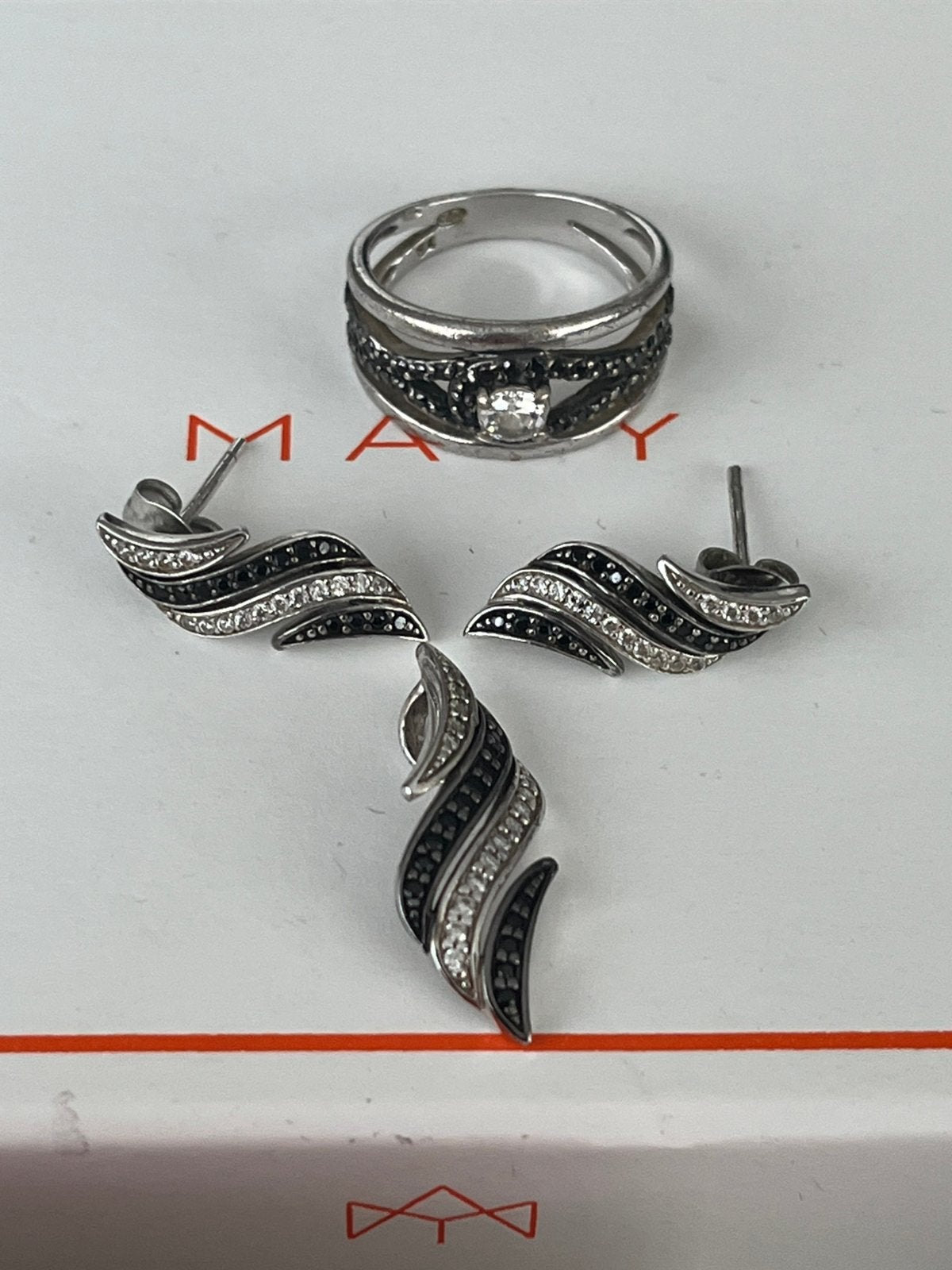 Zilveren set maty 925, Handtassen en Accessoires, Bedels, Ophalen of Verzenden, Zo goed als nieuw