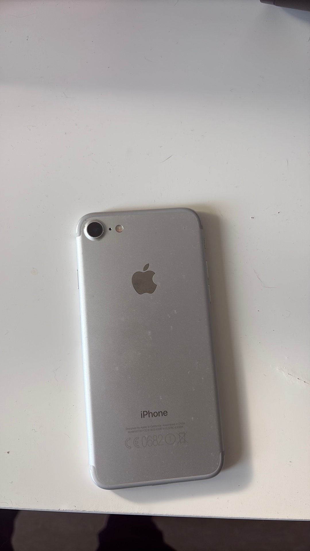 iPhone 7 – Goed werkend – €30, Télécoms, Téléphonie mobile | Apple iPhone, Enlèvement, Comme neuf, IPhone 7