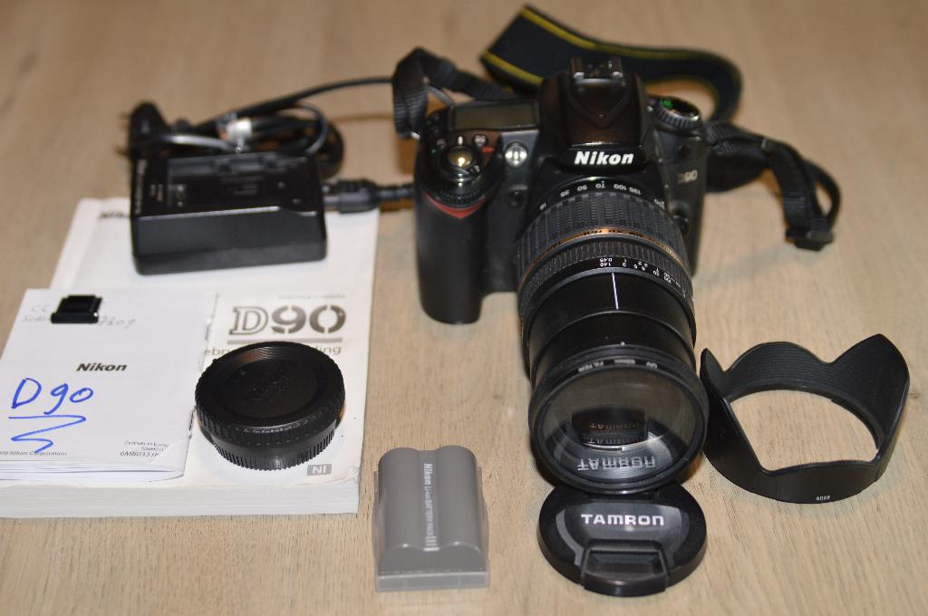 nikon d90 met tamron 18-200 xr di ld, Audio, Tv en Foto, Fotocamera's Digitaal, Ophalen of Verzenden, Zo goed als nieuw, Spiegelreflex