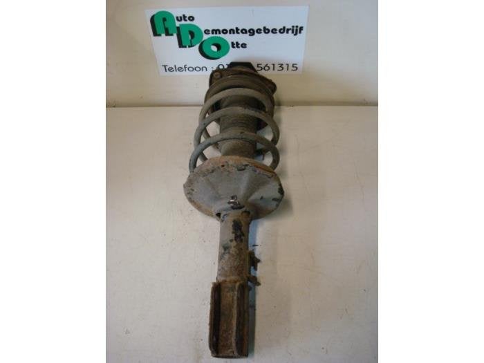 Barre amortisseur avant droit d'un Suzuki Swift (Swift 89-), -, 3 mois de garantie, Utilisé, -