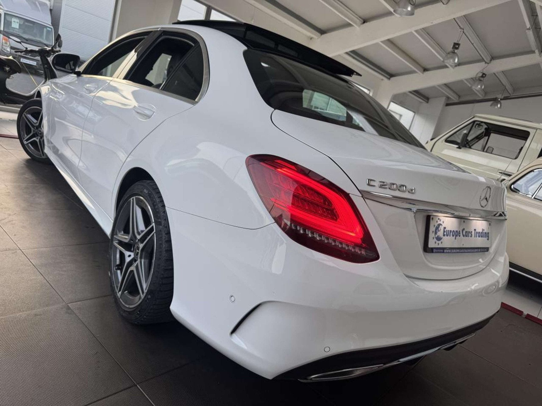 Mercedes-Benz C-Klasse 200 d CDI 160ch BVA PACK AMG LINE GPS, Cuir, Achat, Entreprise, Noir