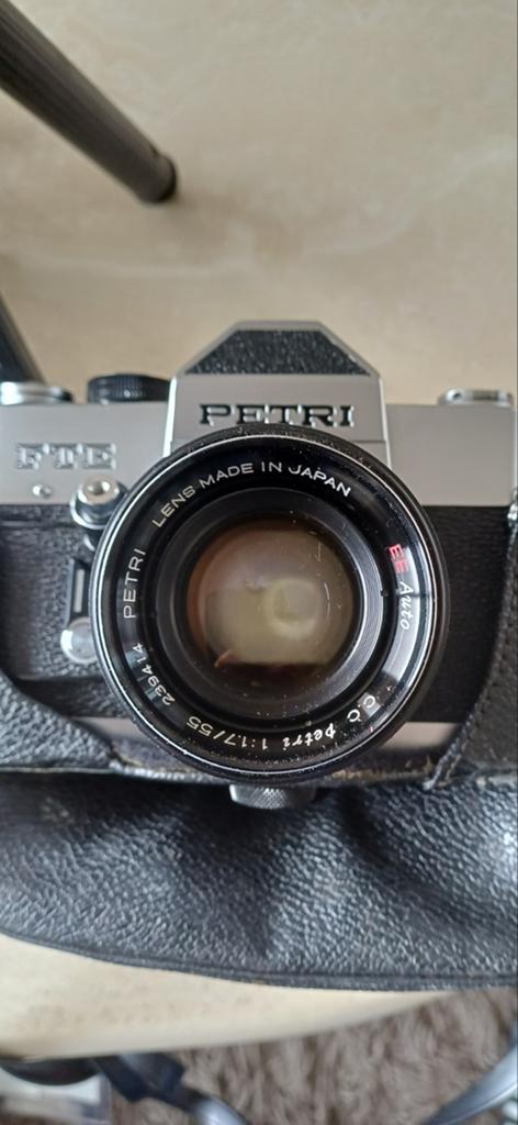 Camera PETRI FTE, Enlèvement