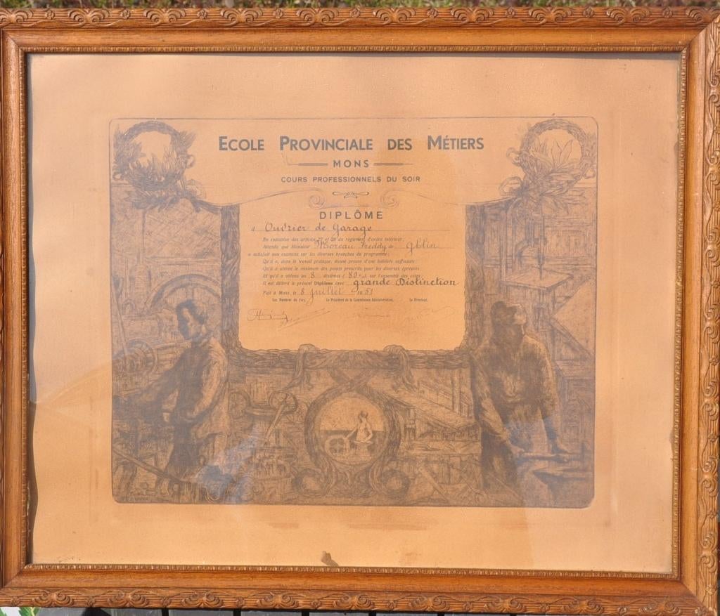cadre bois avec diplome ecole des metiers de mons 1953, Collections, Enlèvement ou Envoi, Utilisé
