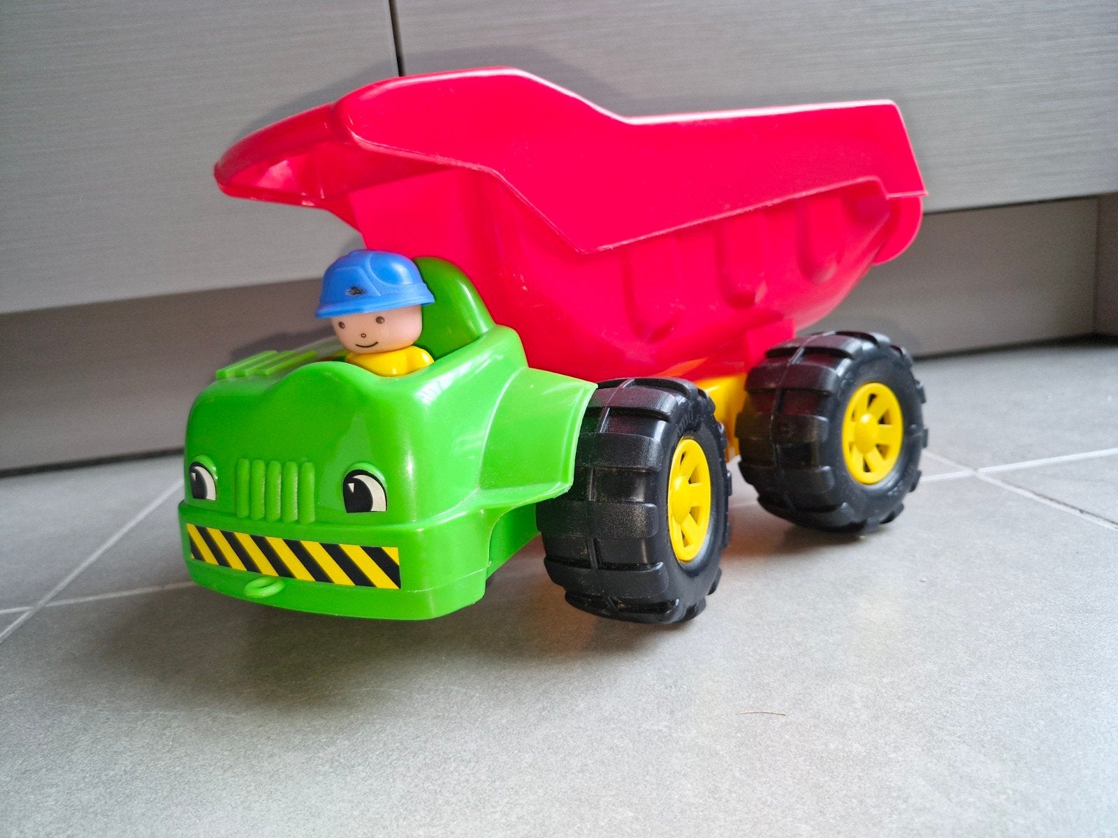 vrachtwagen met kipbak, Ophalen, Nieuw