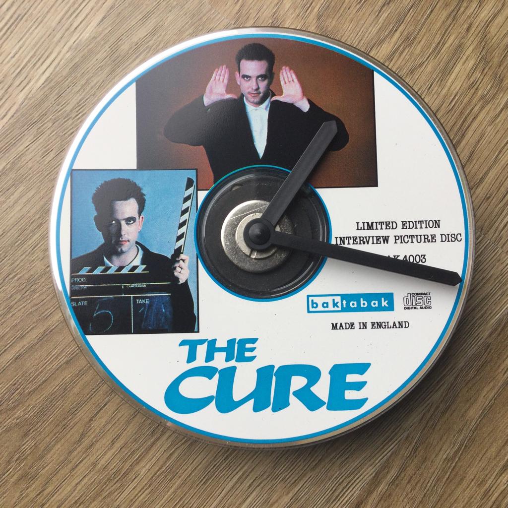 The Cure klokje, Musique & Instruments, Musiques & Instruments Autre, Enlèvement ou Envoi, Comme neuf