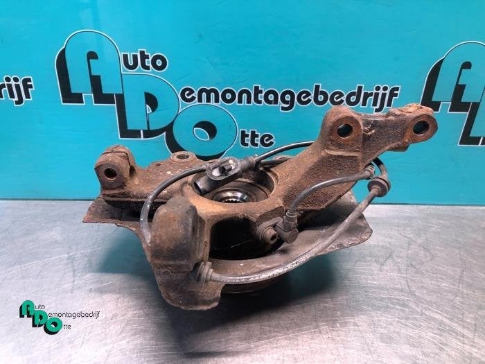 Joint avant droit d'un Opel Corsa (Corsa D 07-), -, Opel, 3 mois de garantie, Utilisé