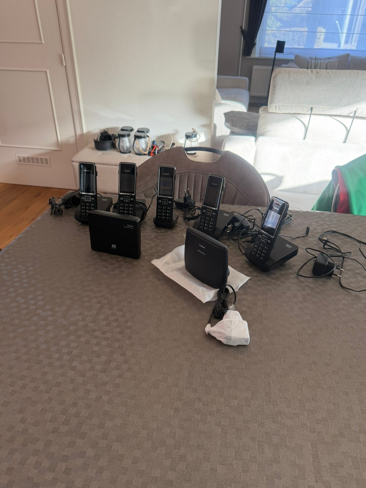Gigaset: 5 handsets + antwoordapparaat + Repeater HX, Ophalen of Verzenden, 4 handsets of meer