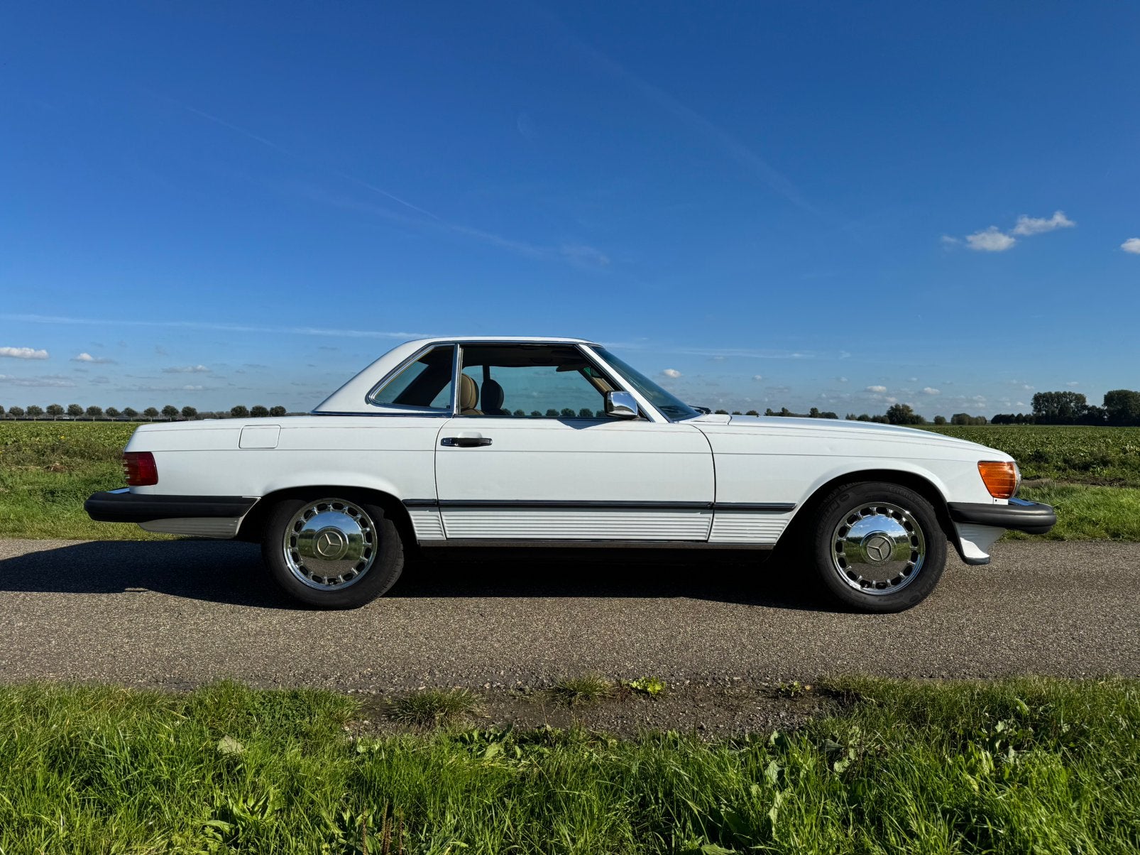 Mercedes-Benz 560 SL Wit 1988 5.6 liter V8 Nette staat!, Automaat, Achterwielaandrijving, 5600 cc, Beige