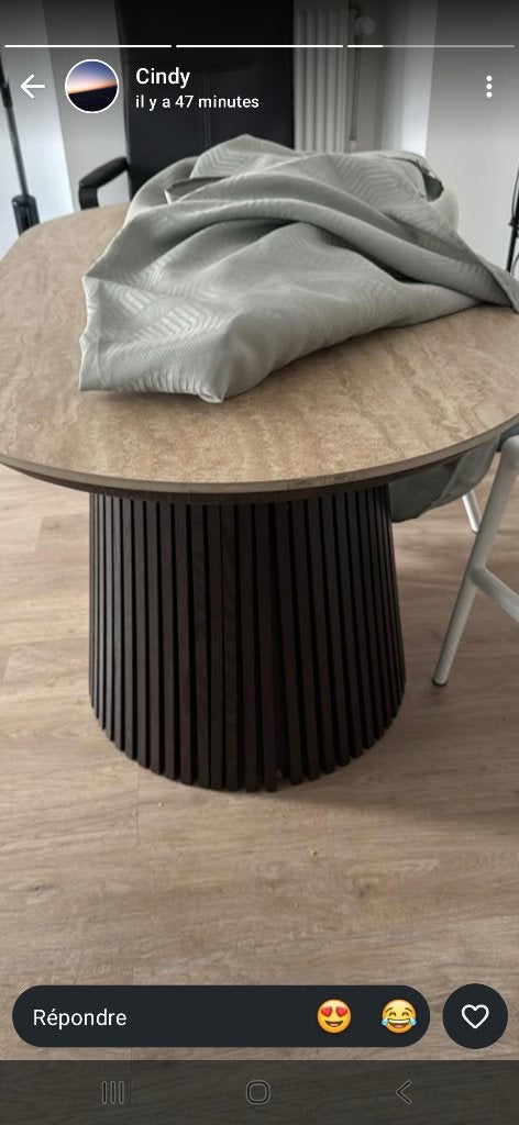 Table salle à manger, Maison & Meubles, Enlèvement, Utilisé, Ovale
