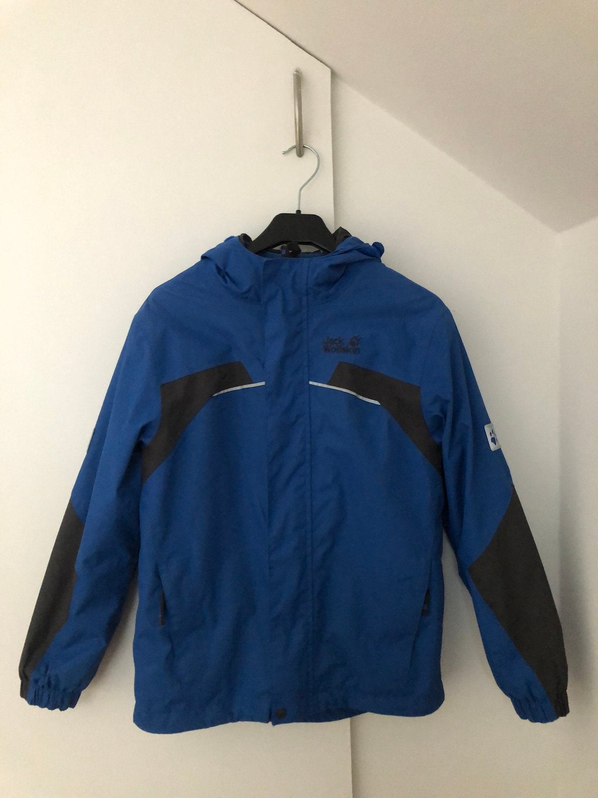 Veste hiver Jack Wolfskin, taille 140, Kinderen en Baby's, Ophalen, Zo goed als nieuw