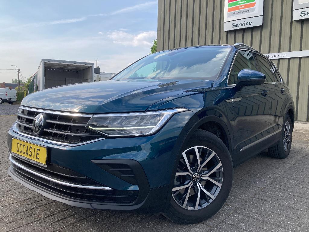 Tiguan 150pk TSI -AUTOMAAT -GPS -Airco -App -ACC -Park V+A, Auto's, 4 cilinders, Blauw, 5 zetels, SUV of Terreinwagen