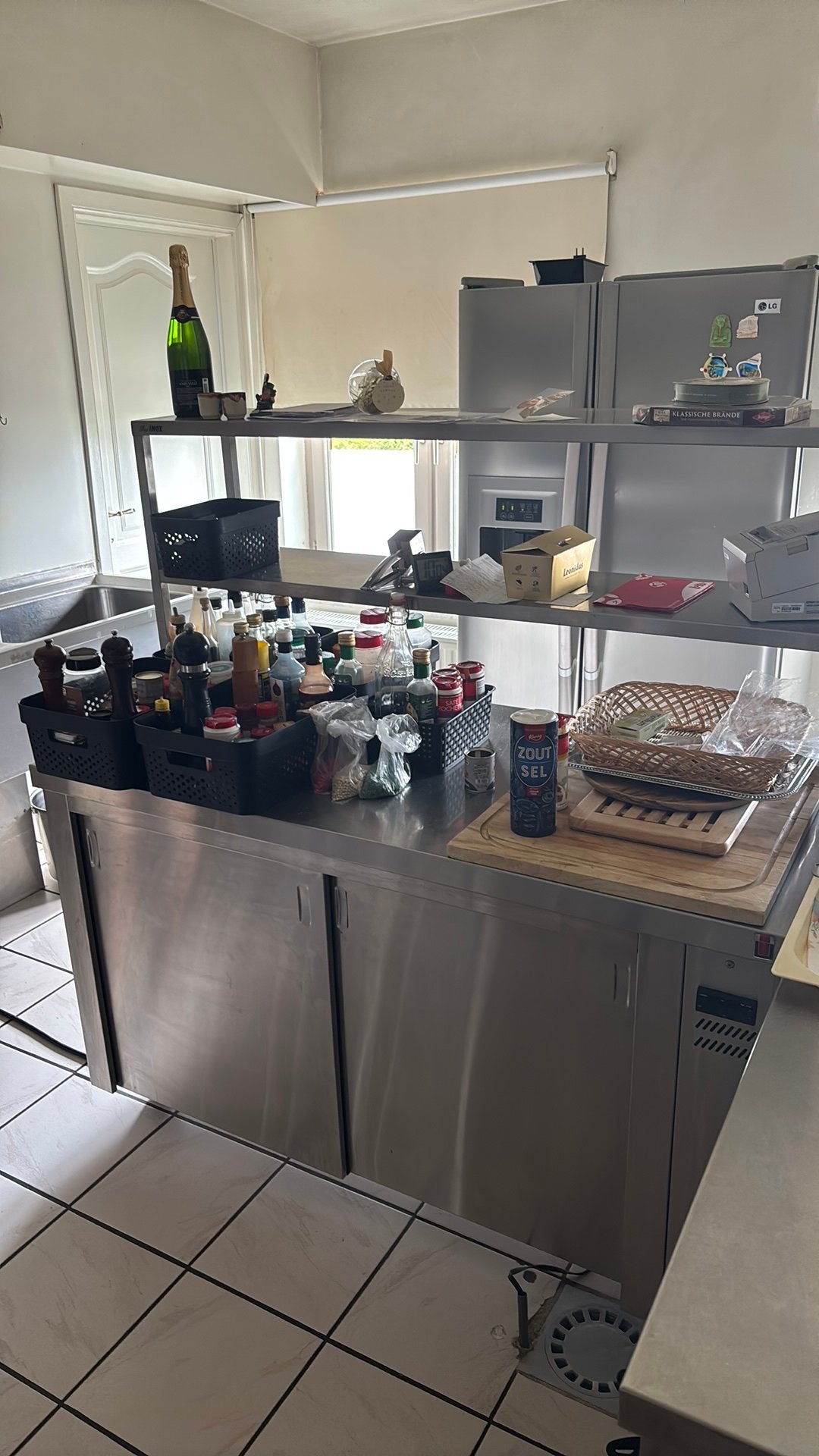 Warmte kast  horeca, Ophalen