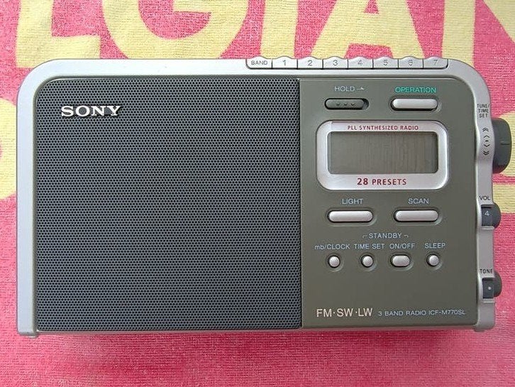 Sony world receiver m770sl, Enlèvement ou Envoi, Récepteur universel