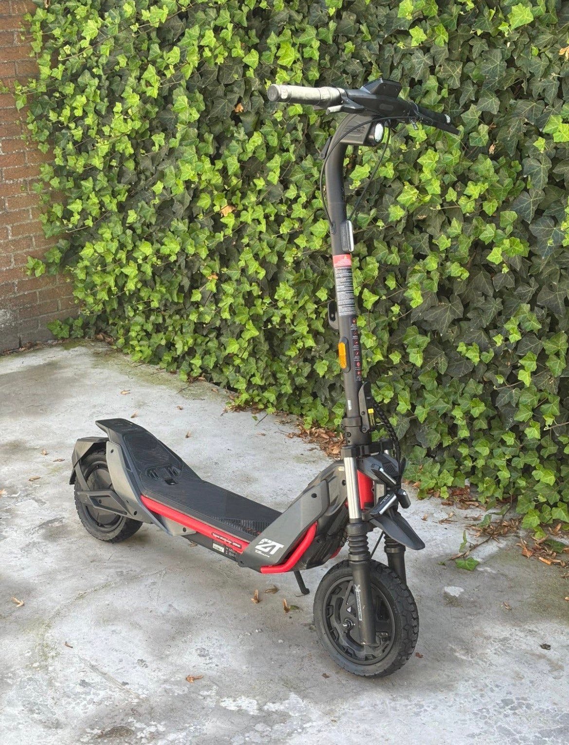 Segway ZT3 Pro - État presque neuf - Garantie de 1,5 an, Enlèvement ou Envoi, Comme neuf