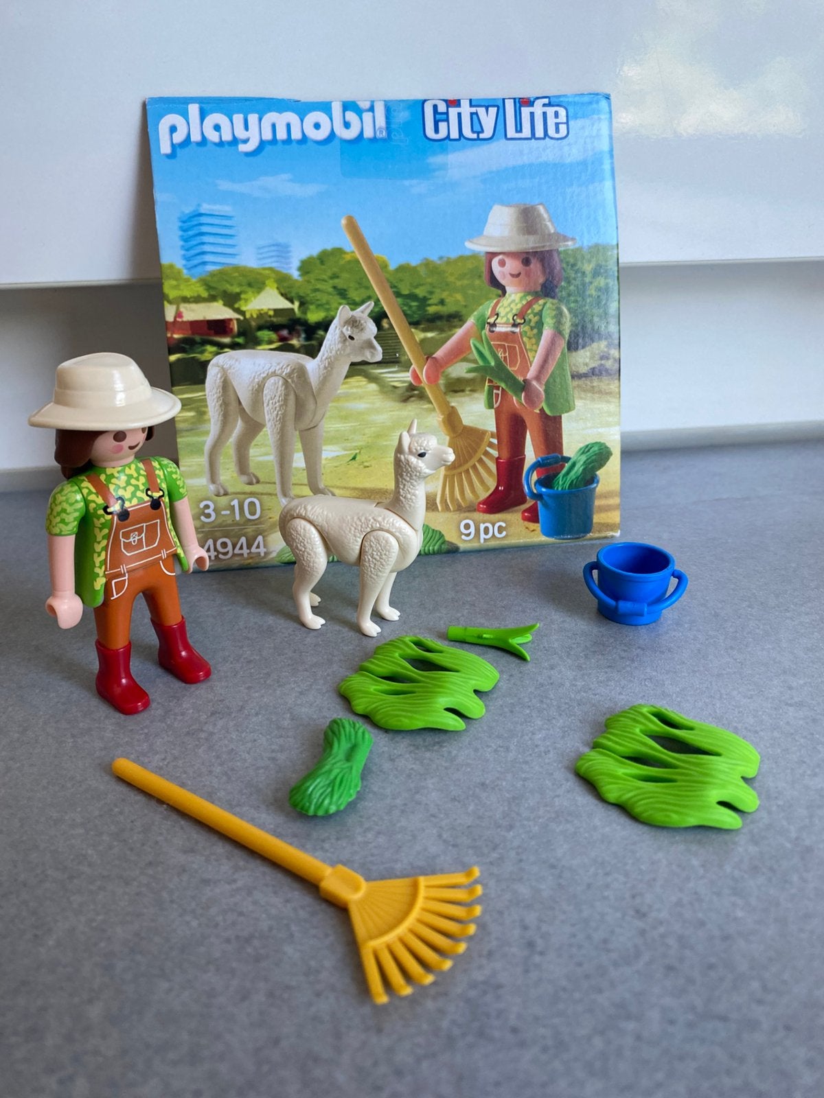 Playmobil city life dierenverzorger met alpaca 4944, Kinderen en Baby's, Speelgoed | Playmobil, Ophalen, Zo goed als nieuw, City life