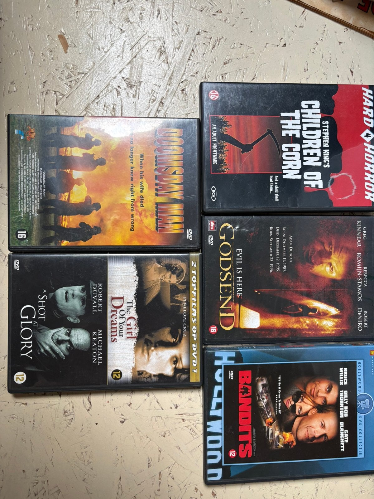 6 dvd s voor 5€ zie foto-oa bandits/children of the corn, Cd's en Dvd's, Ophalen of Verzenden, Gebruikt