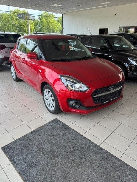 Suzuki Swift  Hybride, Autos, Rouge, Achat, Entreprise, Boîte manuelle