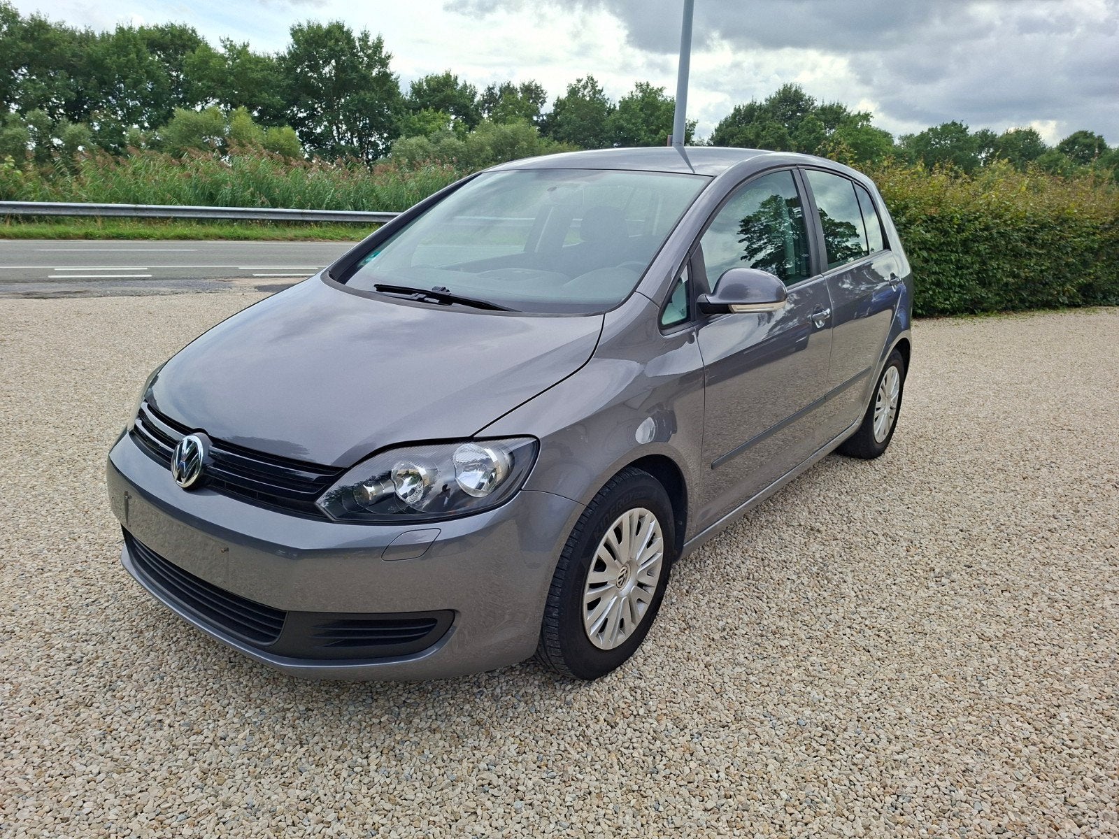 Volkswagen Golf Plus | 2010 | 75.000 km | Airco | Trekhaak |, Auto's, Volkswagen, Euro 5, Zwart, 4 cilinders, 5 deurs