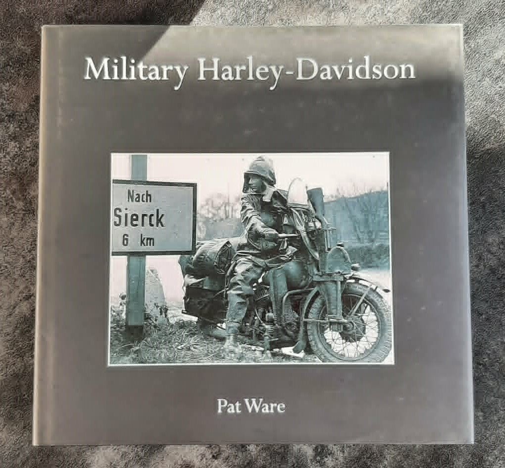 Military Harley-Davidson book, Boeken, Oorlog en Militair, Niet van toepassing, Pat ware, Ophalen of Verzenden, Zo goed als nieuw