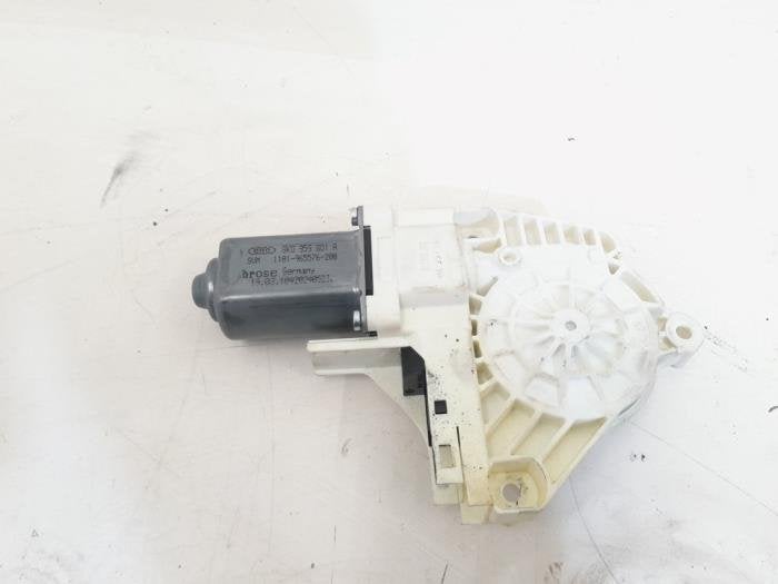 Moteur de vitre portière d'un Audi A4, Autos : Pièces & Accessoires, -, 3 mois de garantie, Audi, Utilisé