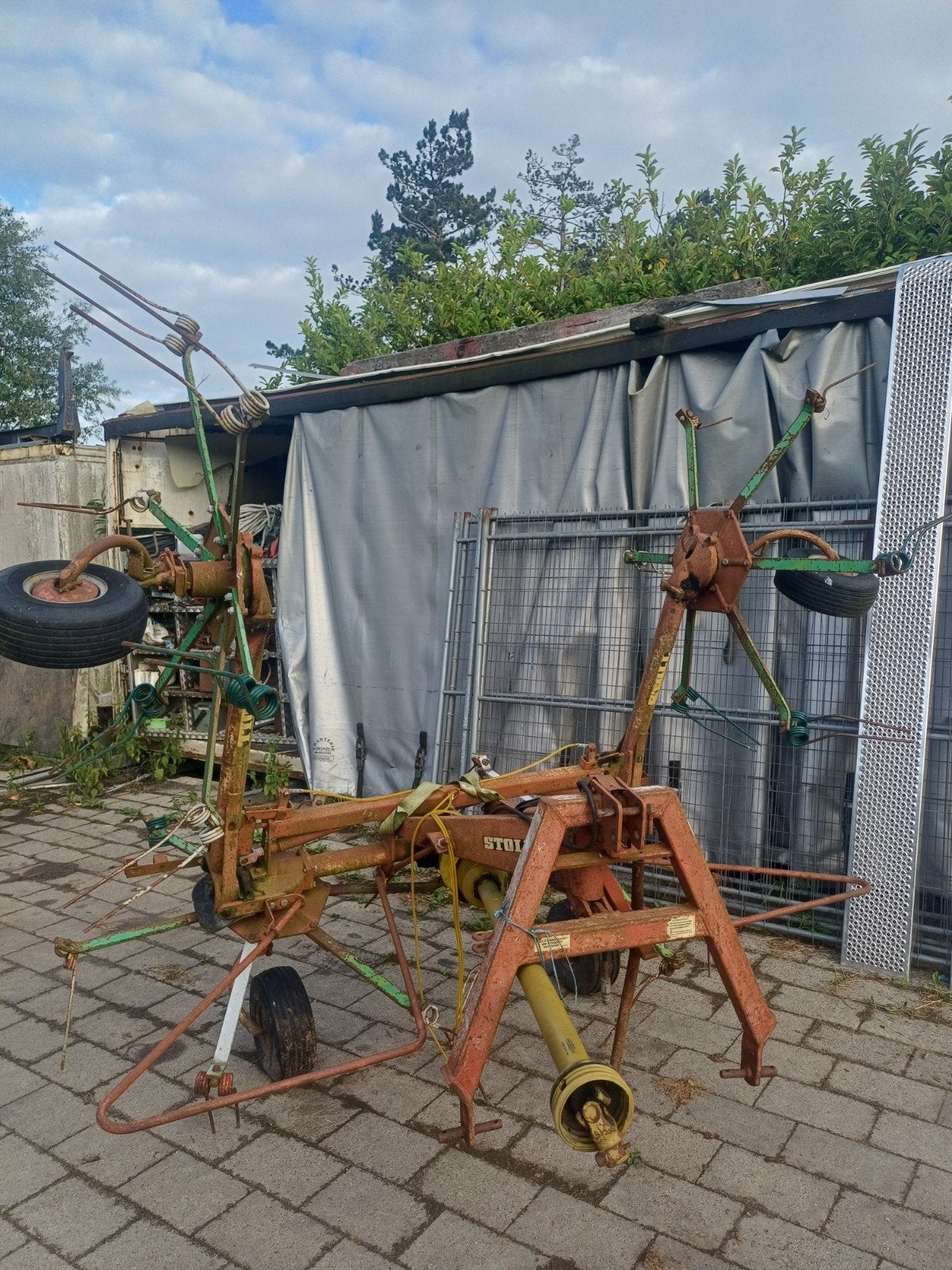 Hooi schudder, Ophalen