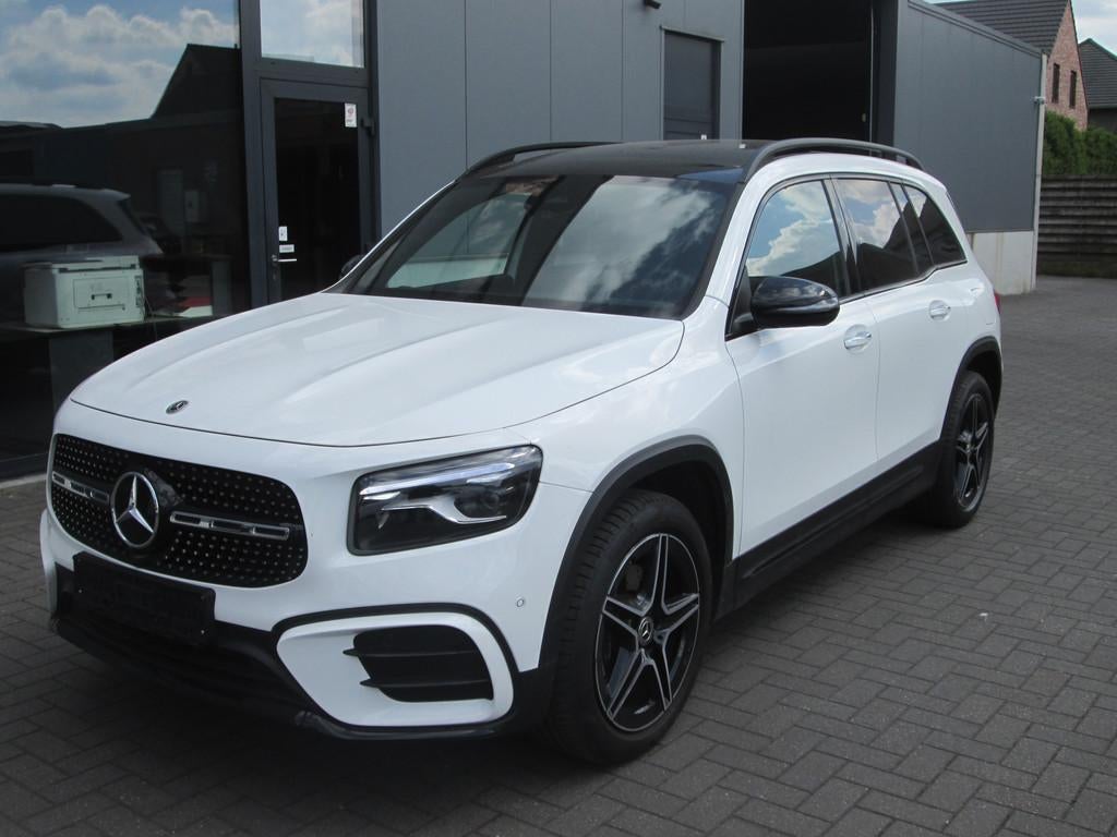 Mercedes-Benz GLB 200 AMG PANO NACHTPACK KEYLESS GO, Auto's, Gebruikt, 4 cilinders, Alcantara, Wit