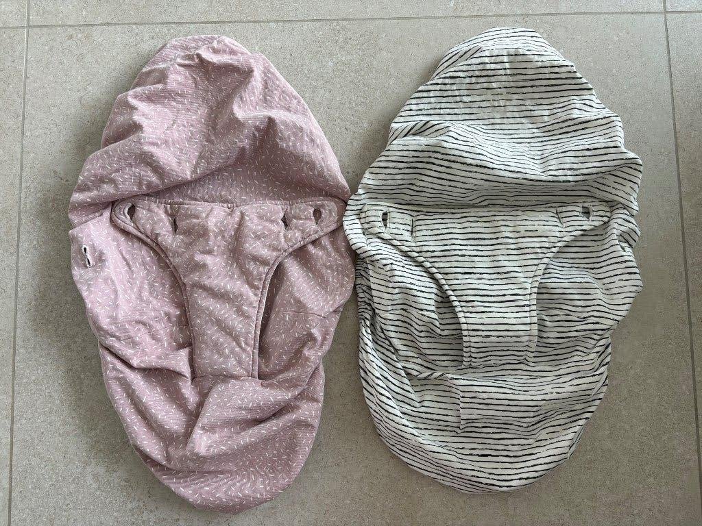 2 Beschermhoezen wipstoel, Autres marques, Enlèvement ou Envoi, Avec ceinture(s), Utilisé