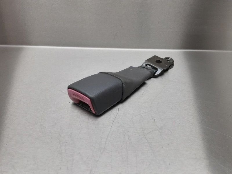BOUCLE DE CEINTURE ARRIÈRE DROIT Prius (NHW20) (|PRIUS|), Autos : Pièces & Accessoires, Utilisé, Toyota