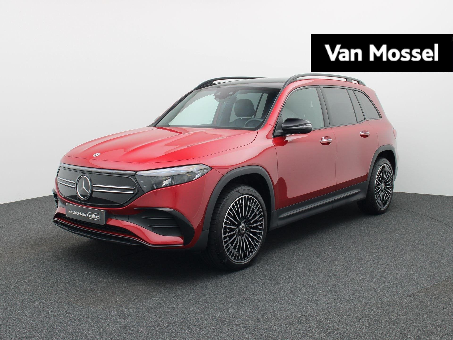 Mercedes-Benz EQB 350 4MATIC AMG Line + LEDER + PANO + BURME, Auto's, Mercedes-Benz, Automaat, Stof, LED verlichting, 750 kg