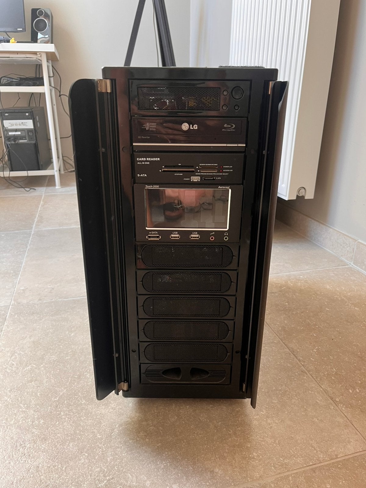 custom desktopbehuizing, Informatique & Logiciels, Boîtiers d'ordinateurs, Enlèvement, Utilisé