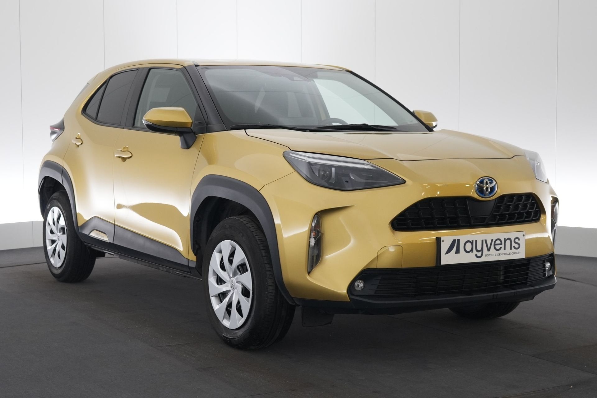 (2CPN185) TOYOTA YARIS CROSS, Auto's, Stof, Gebruikt, Euro 6, 1490 cc