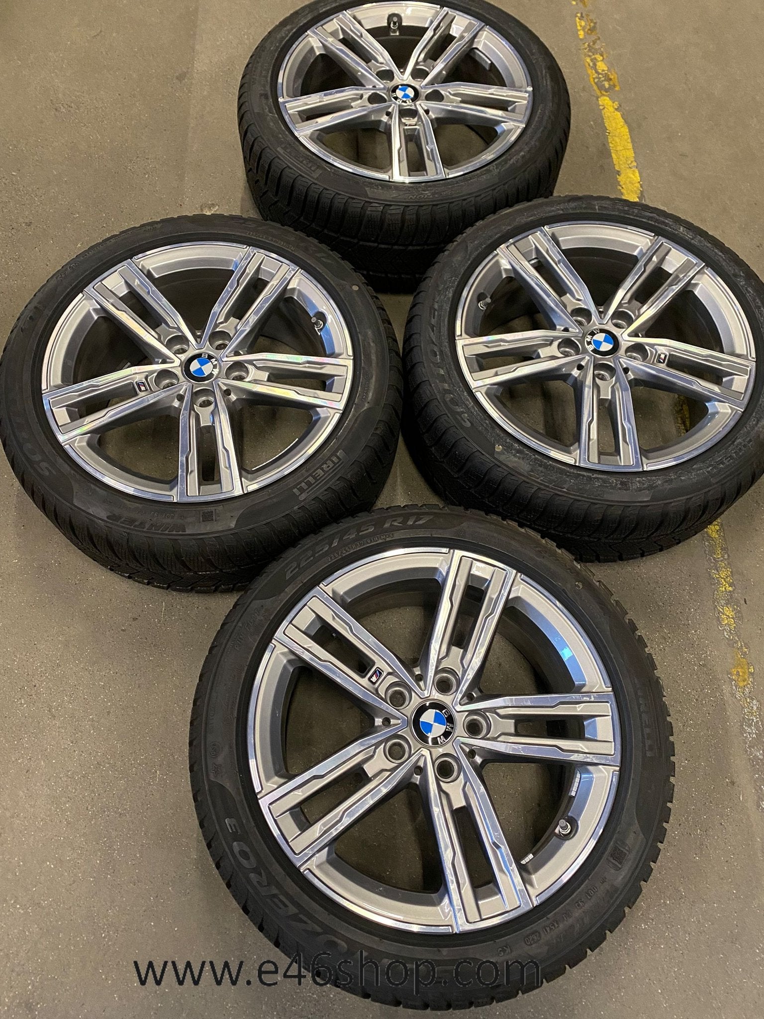 BMW M VELGEN 1 EN 2 SERIE OE 36118053523 MET WINTERBANDEN, Auto-onderdelen, Banden en Velgen, Band(en), 17 inch, 225 mm, Personenwagen