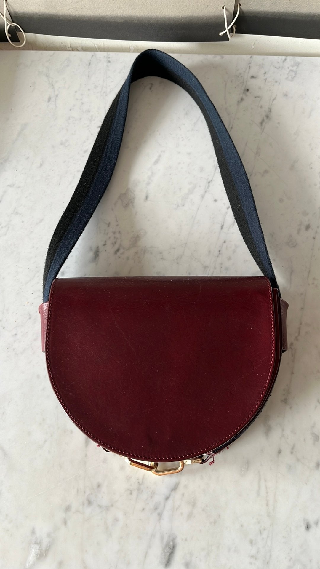 Handtas bordeaux leder liebeskind, Ophalen of Verzenden, Zo goed als nieuw, Handtas