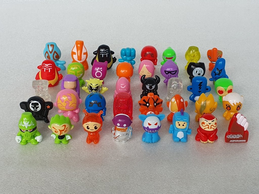 Lot van 40 Gogo's Crazy Bones, Enlèvement ou Envoi, Utilisé