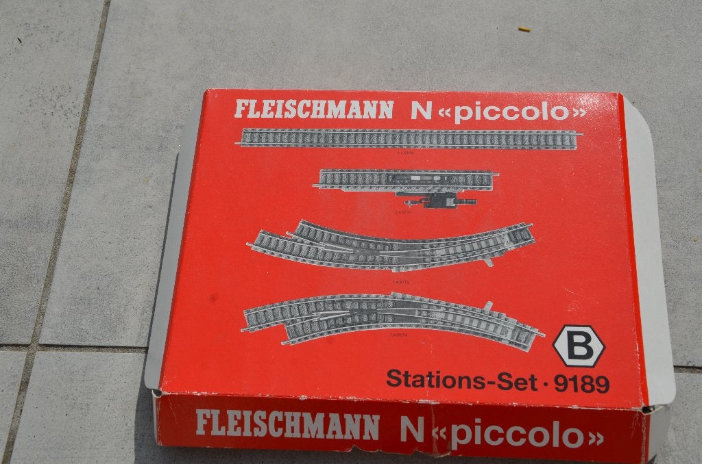 fleischmann 9189-voie N piccolo 2 aiguillages +découplement, Enlèvement ou Envoi, Neuf, Rails, Fleischmann
