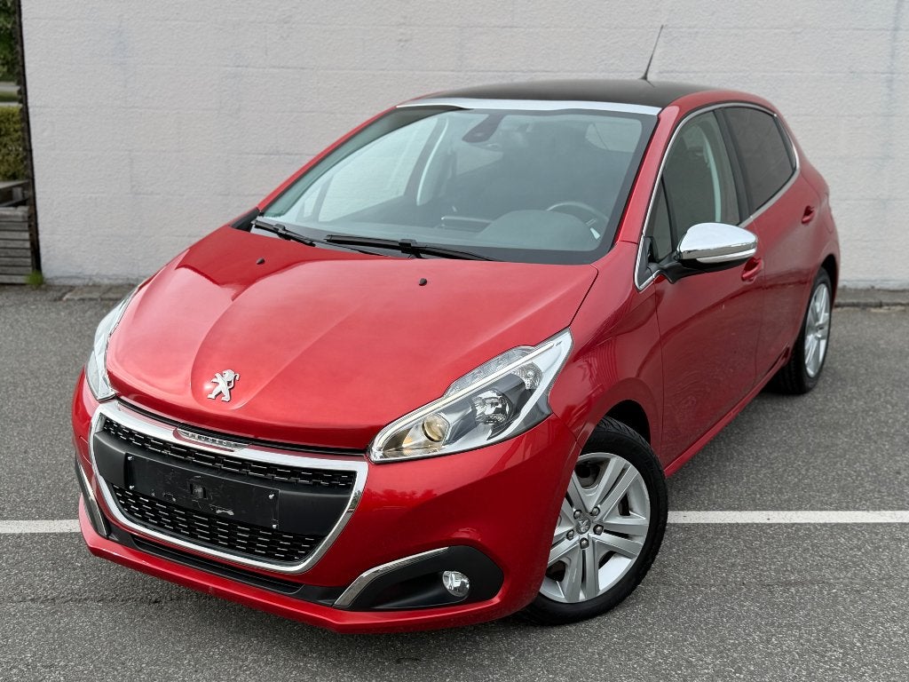 Peugeot 208 1.2 PureTech Allure Automaat  39.250 KM, Auto's, Peugeot, Euro 6, Bedrijf, 5 zetels, 81 kW