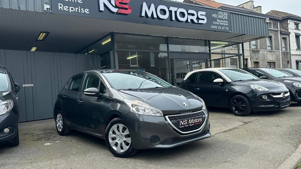 || Peugeot 208 1.2 essence ||, Autos, Peugeot, Argent ou Gris, Achat, Euro 6, Entreprise
