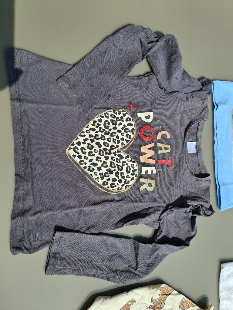 donkere trui, pull, longsleef met hart, CA, 128, Kinderen en Baby's, Kinderkleding | Maat 128, Ophalen, Zo goed als nieuw