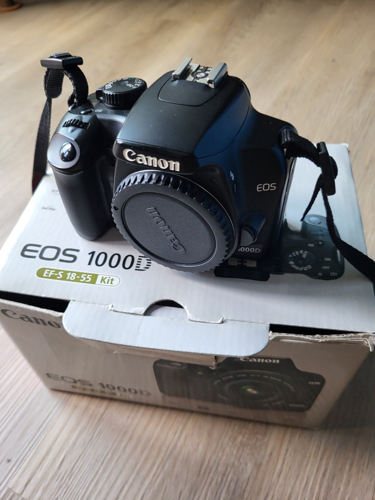 Canon Eos 1000D body, TV, Hi-fi & Vidéo, Appareils photo numériques, Enlèvement, Batterie, Reflex miroir, Canon