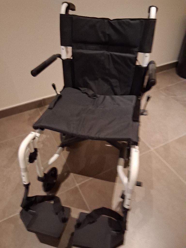 ROLSTOEL Bobby Evo, Diversen, Rolstoelen, Ophalen, Inklapbaar, Zo goed als nieuw, Duwrolstoel