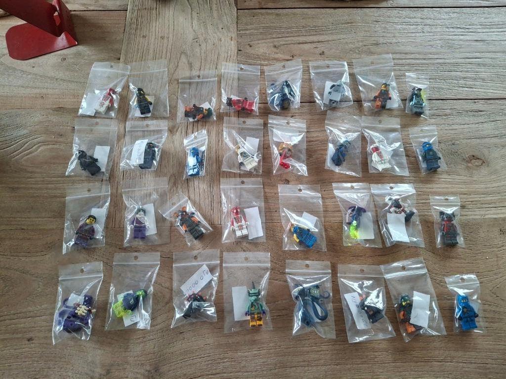 Lego Ninjago mini figuurtjes (32 stuks), Lego, Ophalen of Verzenden, Zo goed als nieuw, Minifiguur