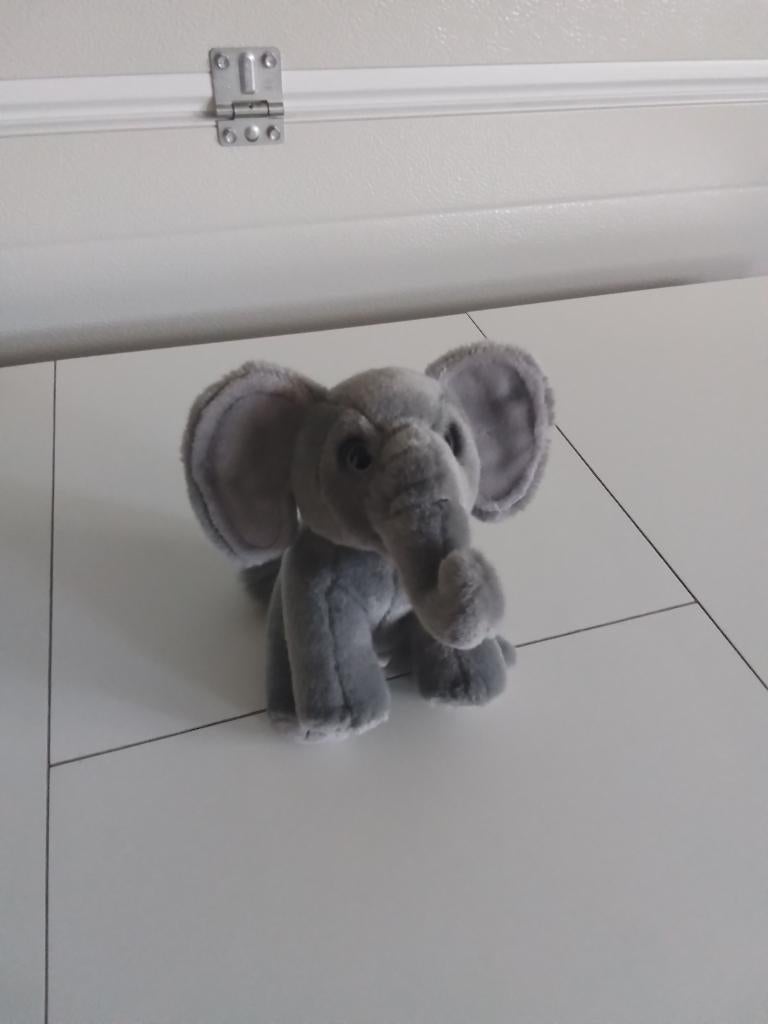 Knuffel olifant, Kinderen en Baby's, Speelgoed | Knuffels en Pluche, Zo goed als nieuw, Olifant, Ophalen