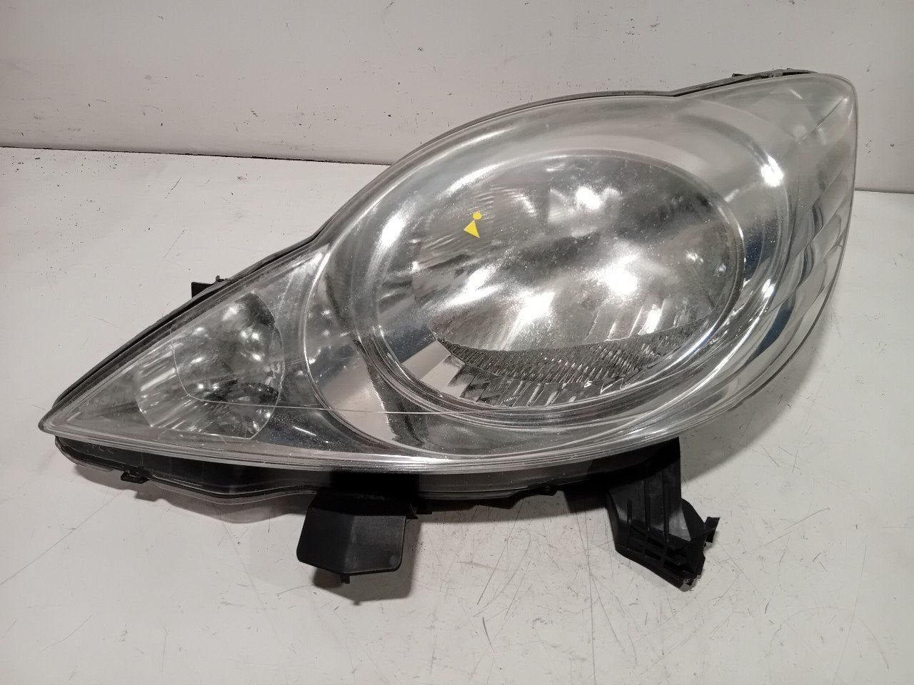 Koplamp links Peugeot 107, Onderdelen@venauto.nl, Van der Ven Autorecycling B.V., Gebruikt, Citroën