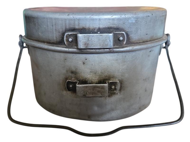 La boîte alimentaire italienne de est  utilisée par la Wehrm, Collections, Objets militaires | Seconde Guerre mondiale, Enlèvement ou Envoi