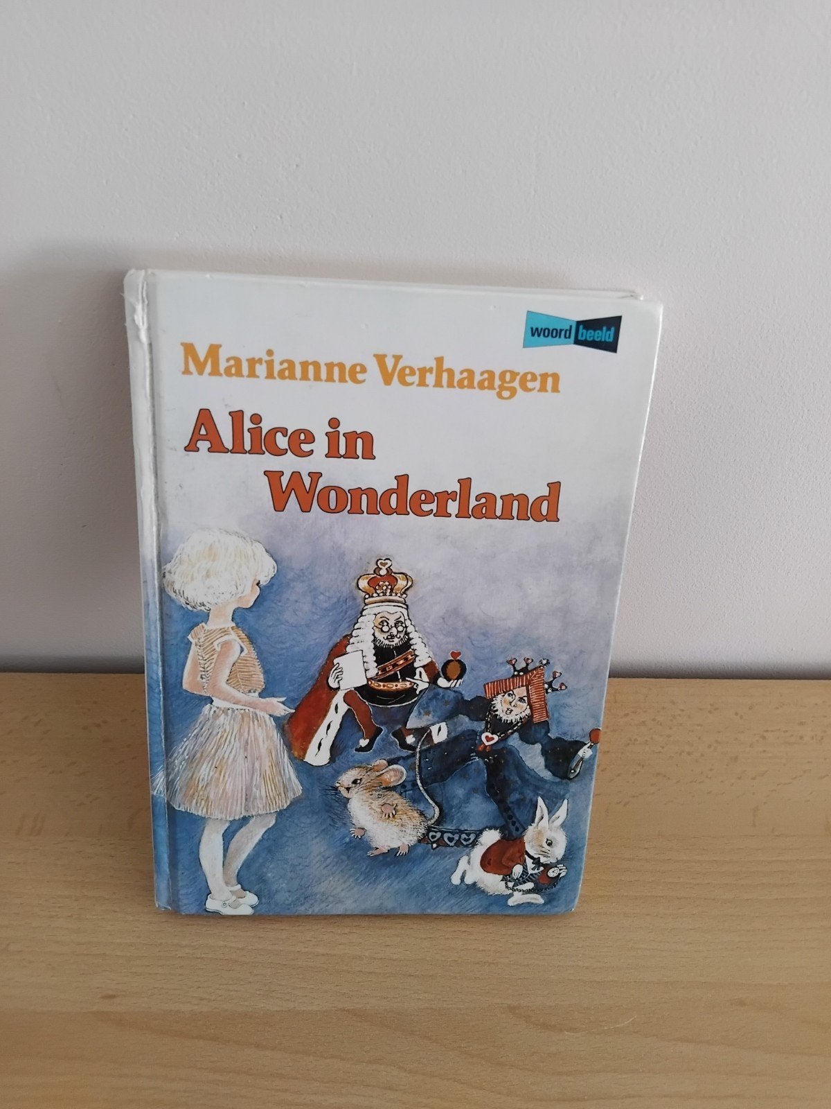 kinderboek Alice in wonderland, Enlèvement