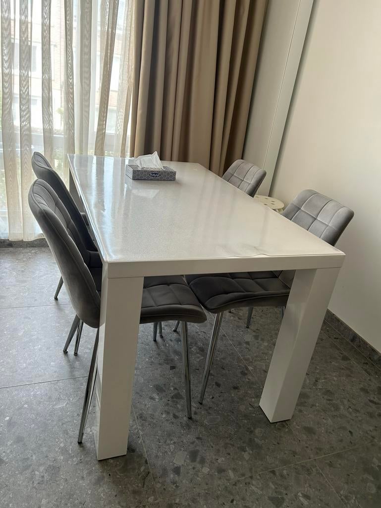 Eettafel + stoelen te koop, Enlèvement
