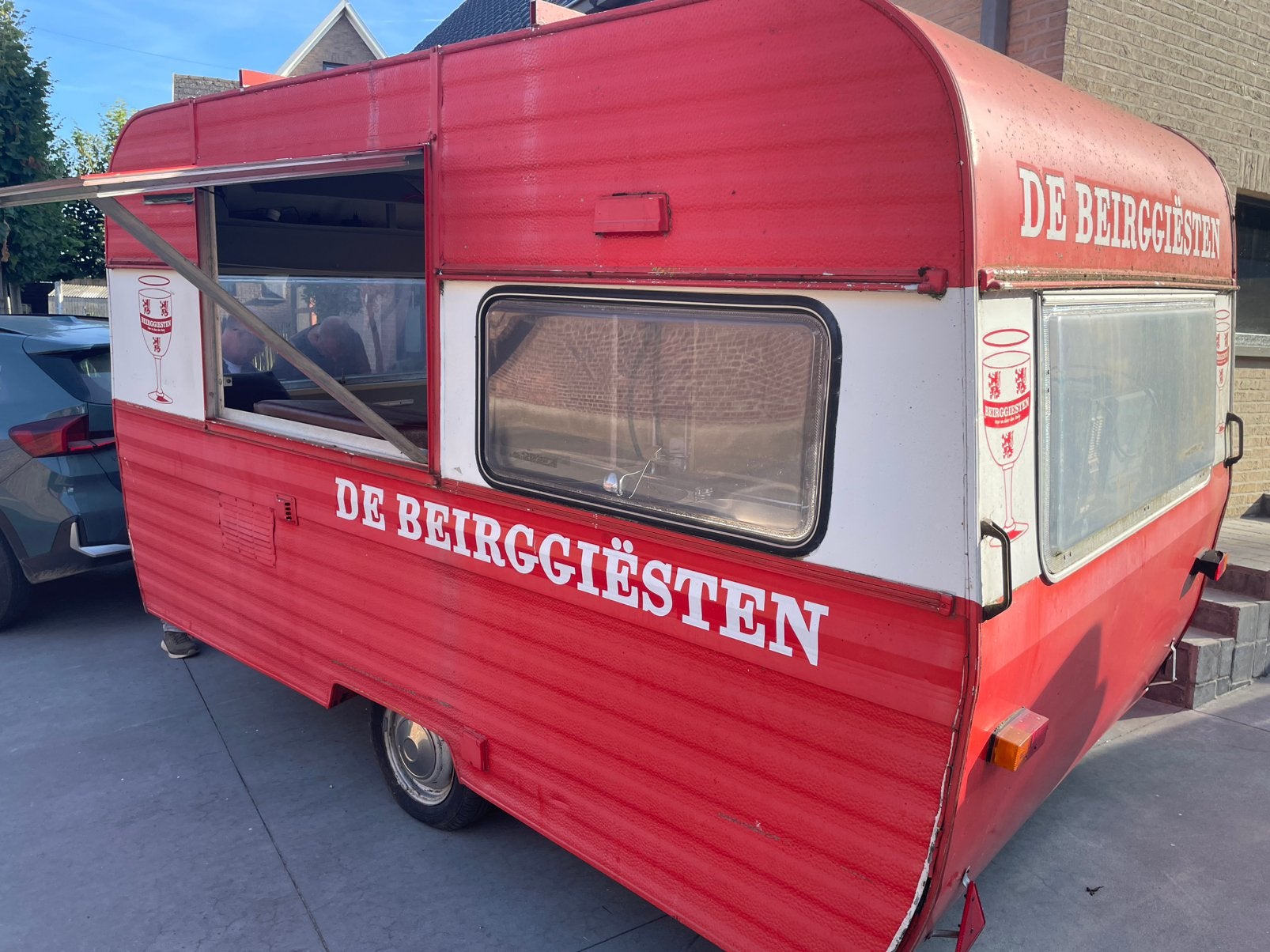 Caravan foodtruck rijbewijs B, Enlèvement