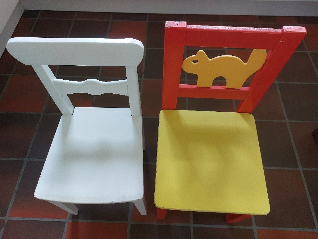 Twee Ikea kinderstoeltjes, Kinderen en Baby's, Kinderkamer | Tafels en Stoelen, Ophalen, Gebruikt, Stoel(en)